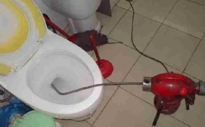察右中旗马桶通下水